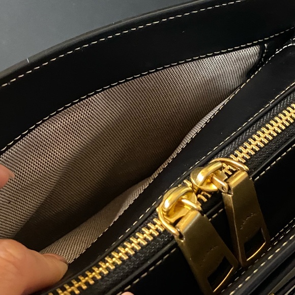 C2585 - Coach Tate Carryall - Picture 9 of 16